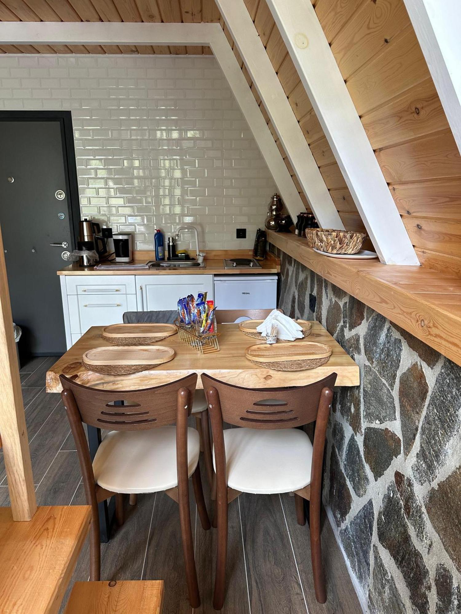 Ruby Bungalov Dogal Yasam Evleri Bed & Breakfast Pazar  Luaran gambar